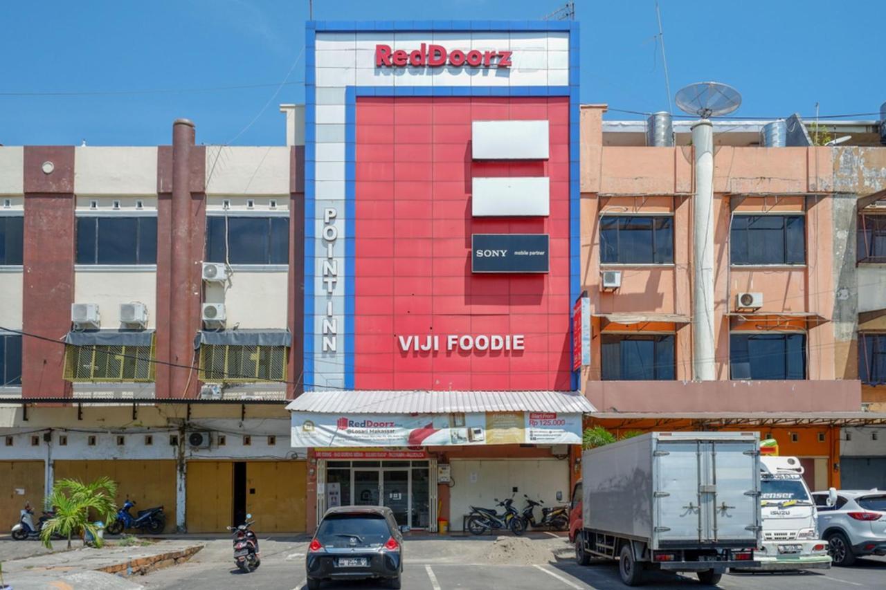 Reddoorz Plus @ Losari Макасар Екстер'єр фото